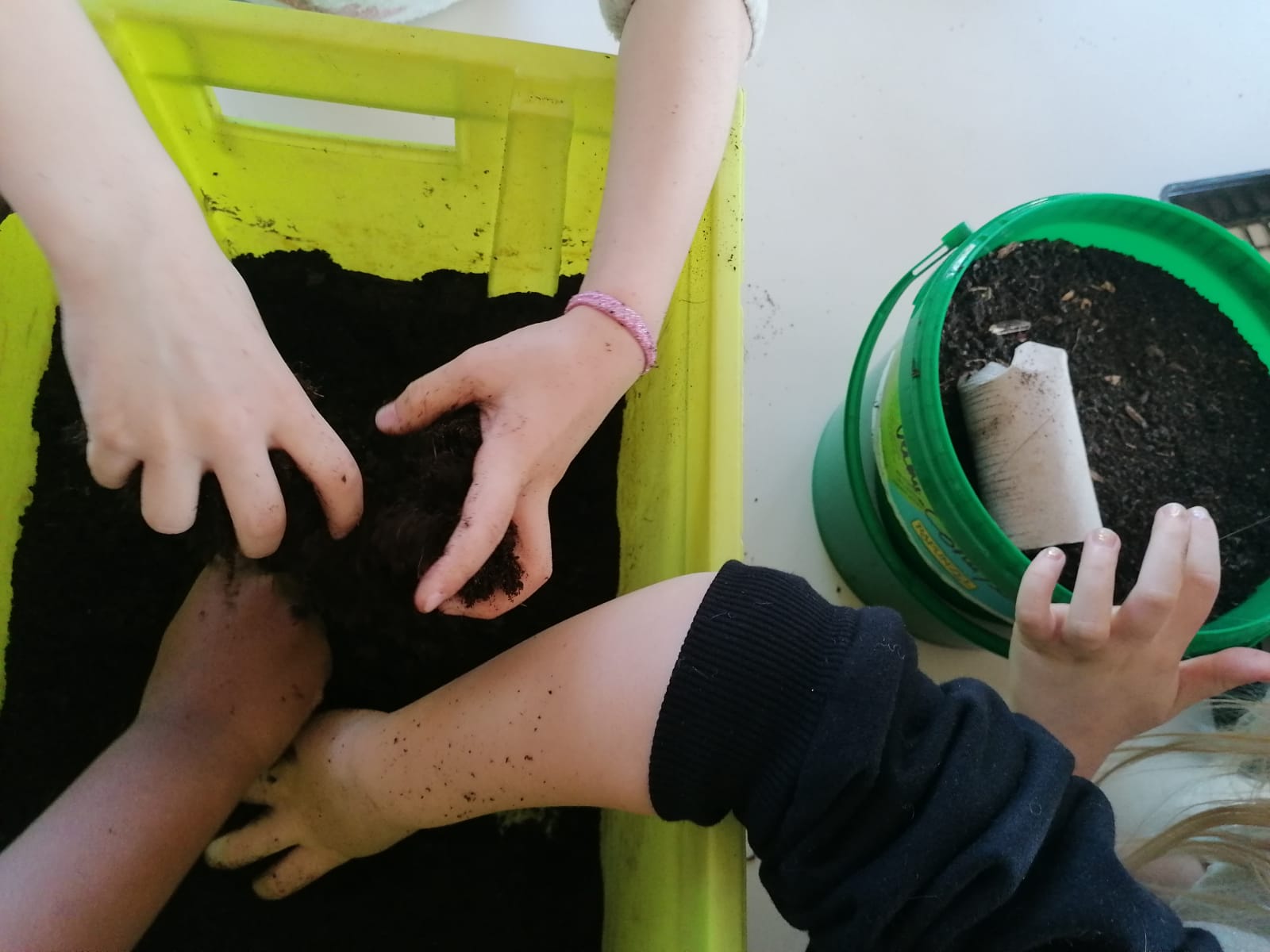 Ateliers des CP-CE1 et CE1-CE2 à l’objèterie